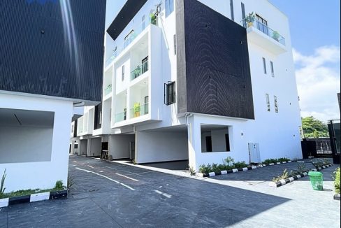 4 Bedroom Terrace with BQ