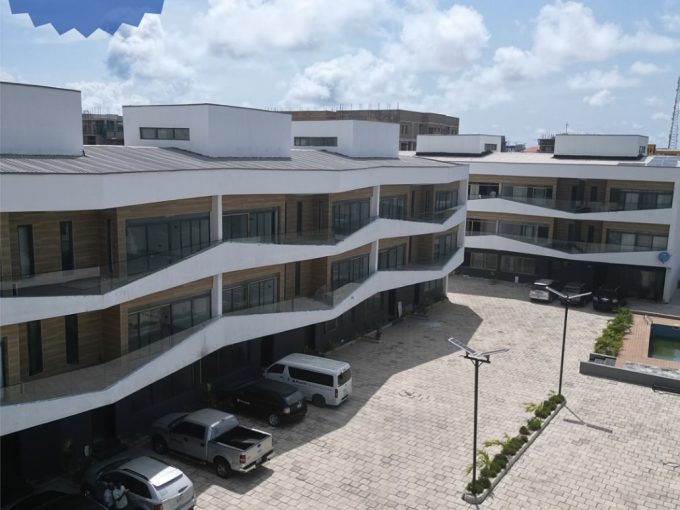 4 Bedroom Terrace with BQ