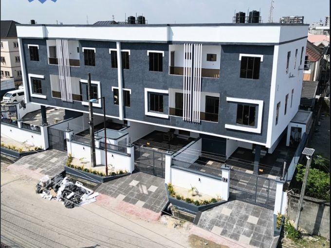 4 Bedroom Semi Detached Duplex with BQ