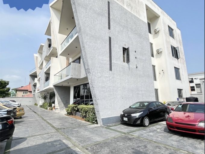 4 Bedroom Maisonette with BQ